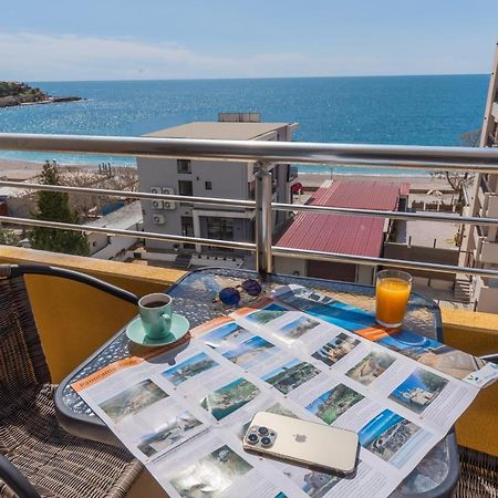 Apartments Dobra Voda Bagian luar foto